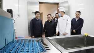 尹志來深入仁和集團(tuán)宣講全國兩會精神