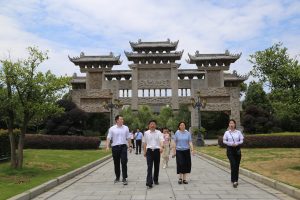 宜春市政協主席李逸翔視察仁和集團